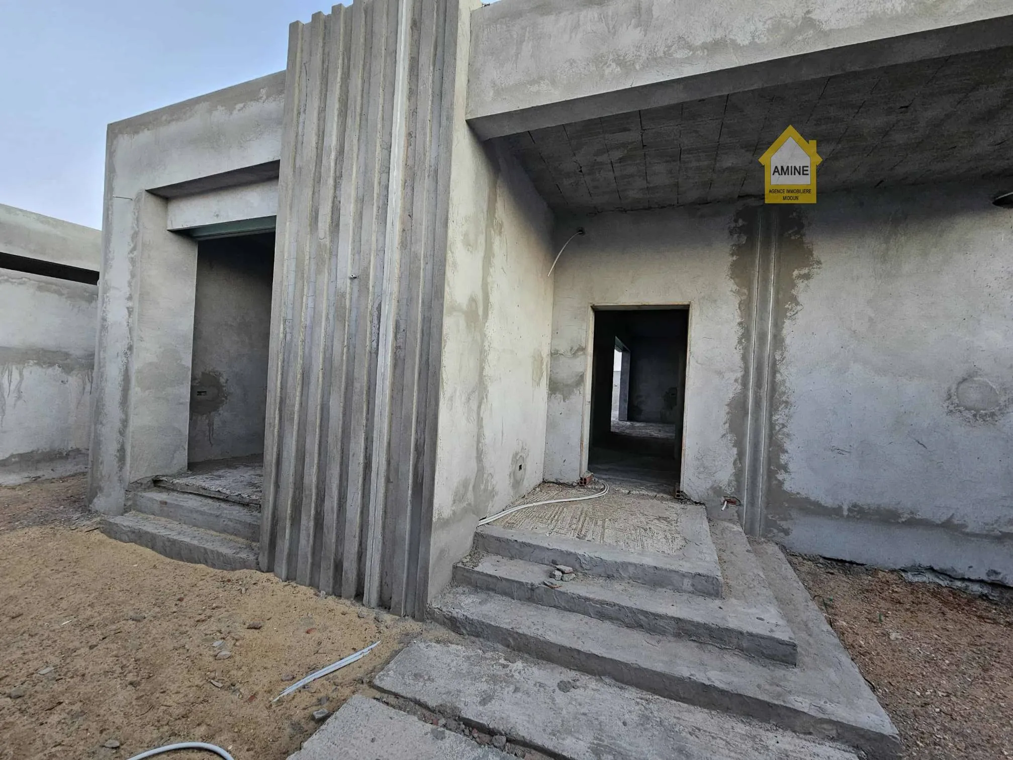 À Vendre – Villa moderne en cours de finition à Midoun Djerba (Karakas)