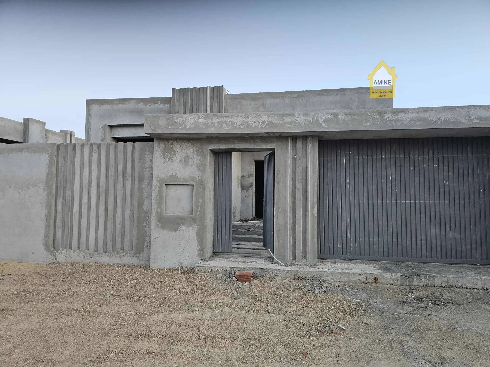 À Vendre – Villa moderne en cours de finition à Midoun Djerba (Karakas)