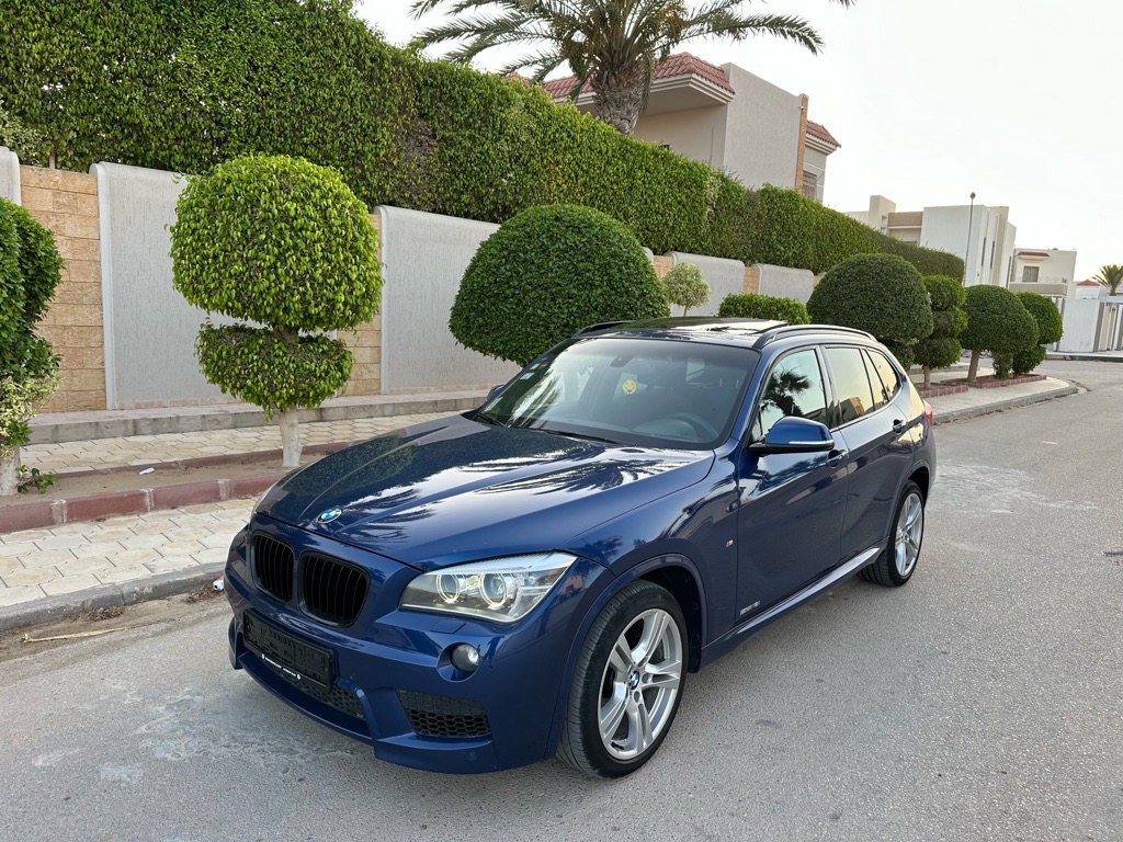 Bmw x1 2l essence phase 2 kit M etat neuf full options