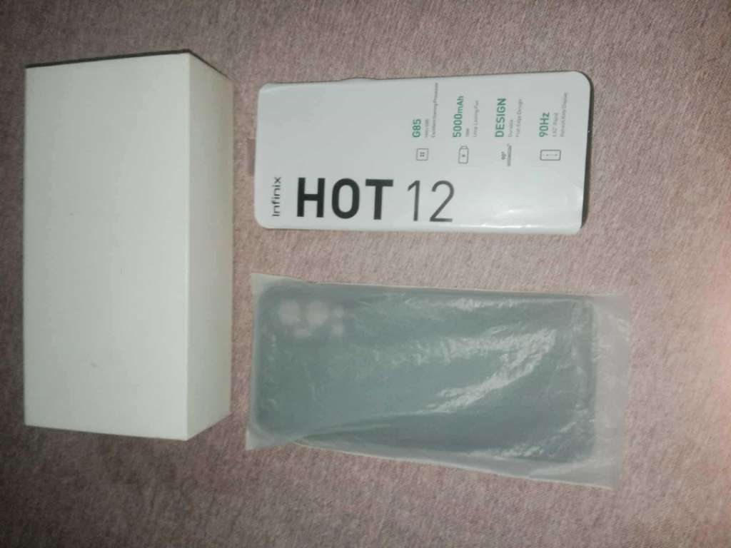 A vendre Infinix Hot 12