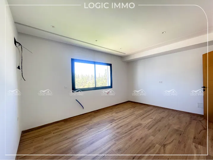 Villa S+4 a menchar 2 – Hammamet
