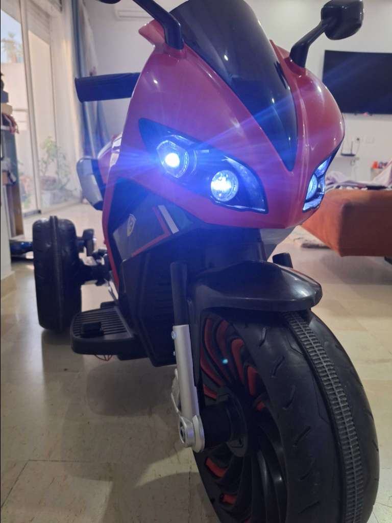 MOTO ÉLECTRIQUE POUR ENFANTS
