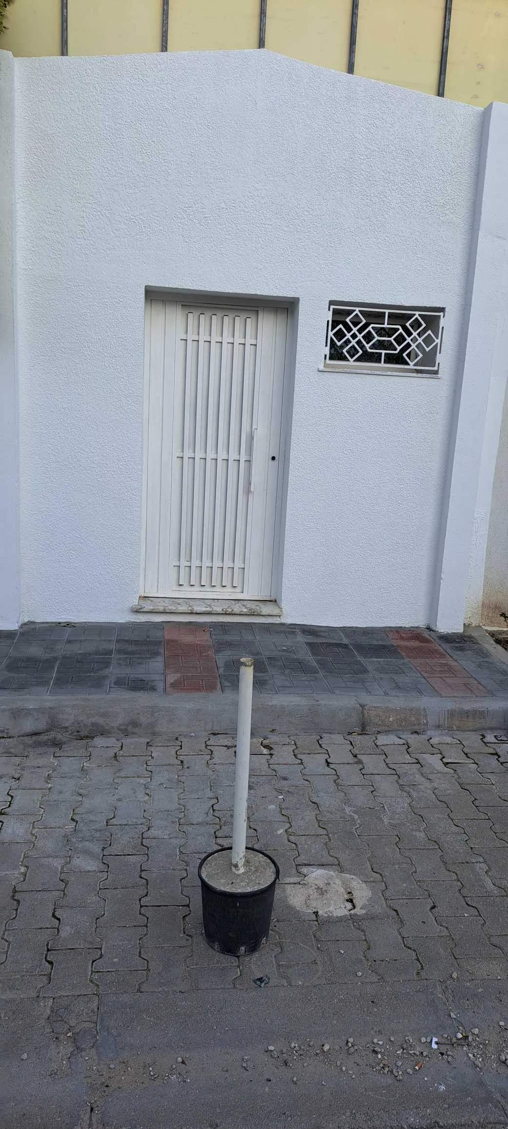 STUDIO MEUBLE AU LAC 1