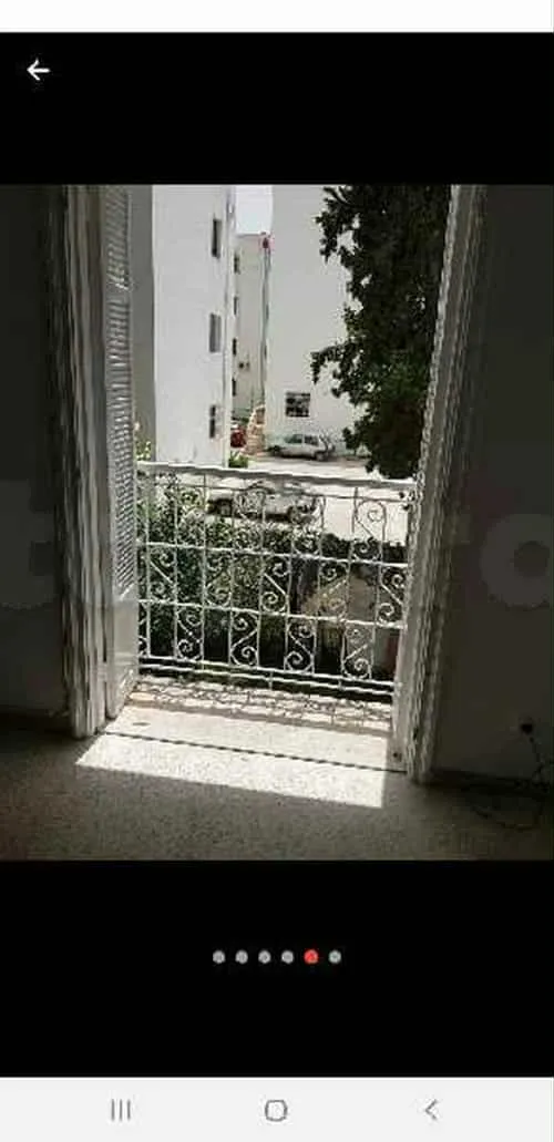 un appartements s+3 au 1er étage a louer situé a Manouba Cité Amal Prés de Aziza
