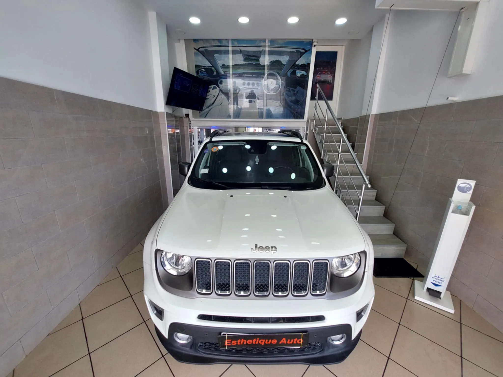Jeep Renegade 1.4 Turbo 4x2 Limited BVA - TEL 98479647-21140009 