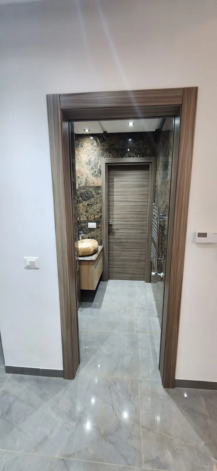 A vendre un immeuble R+2 au AFH Mrezga Hammamet