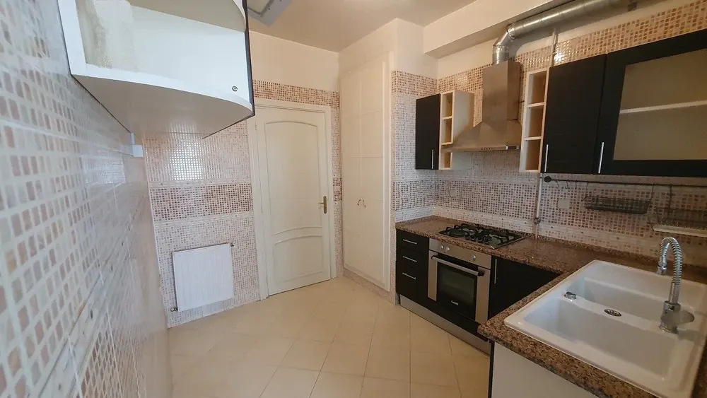 Bel appartement S + 2, de 96 m² – Aïn Zaghouan Nord