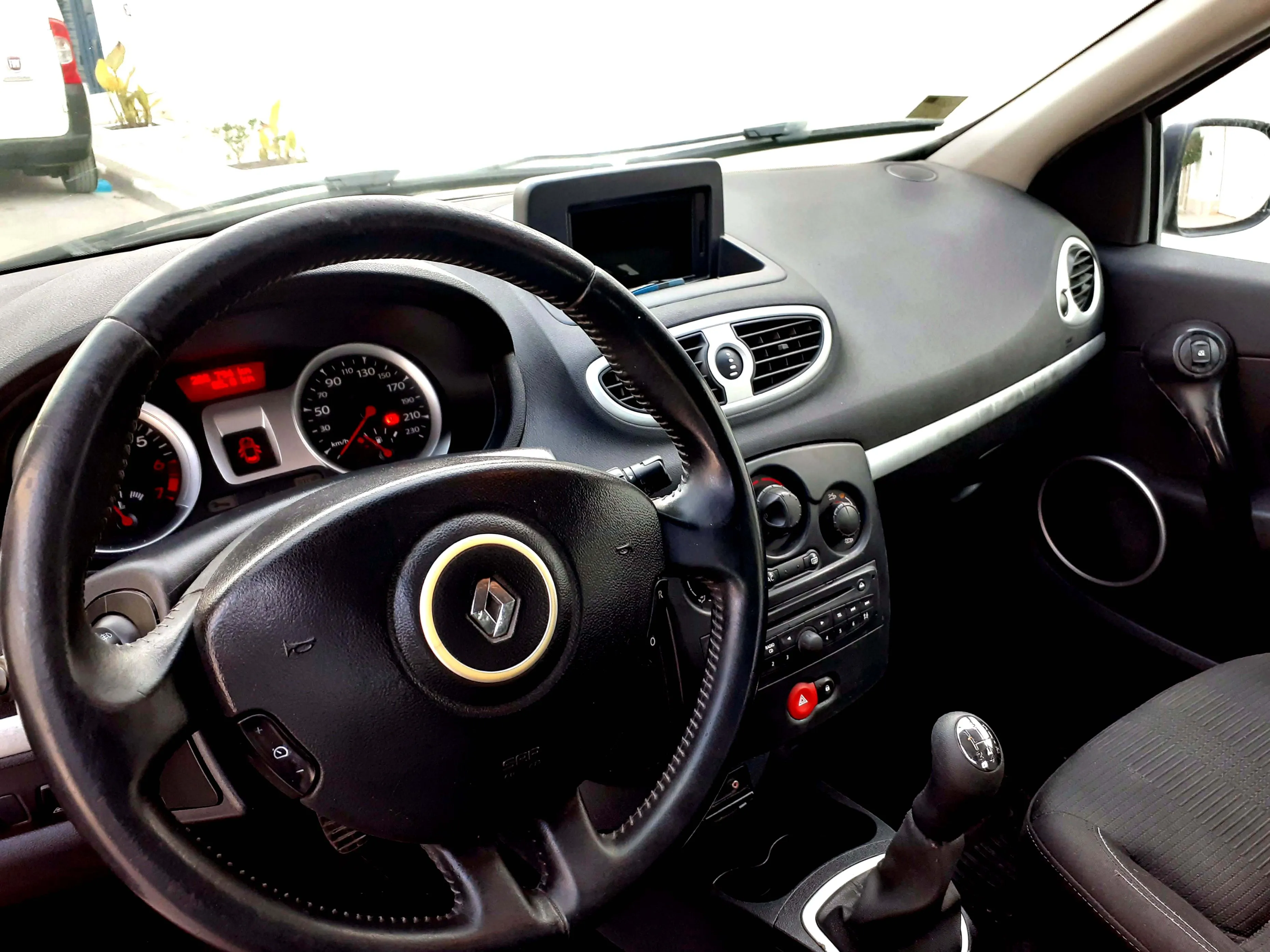 Renault Clio 3 TomTom tu 156