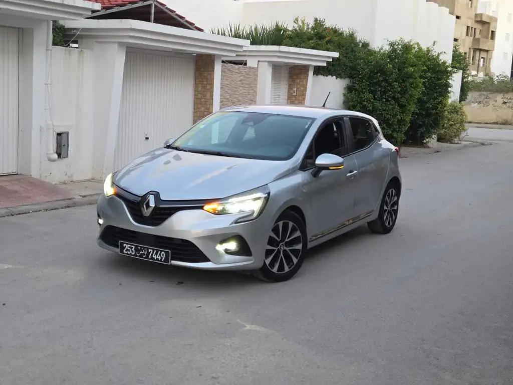 Renault Clio 2022, essence, manuelle – Première main