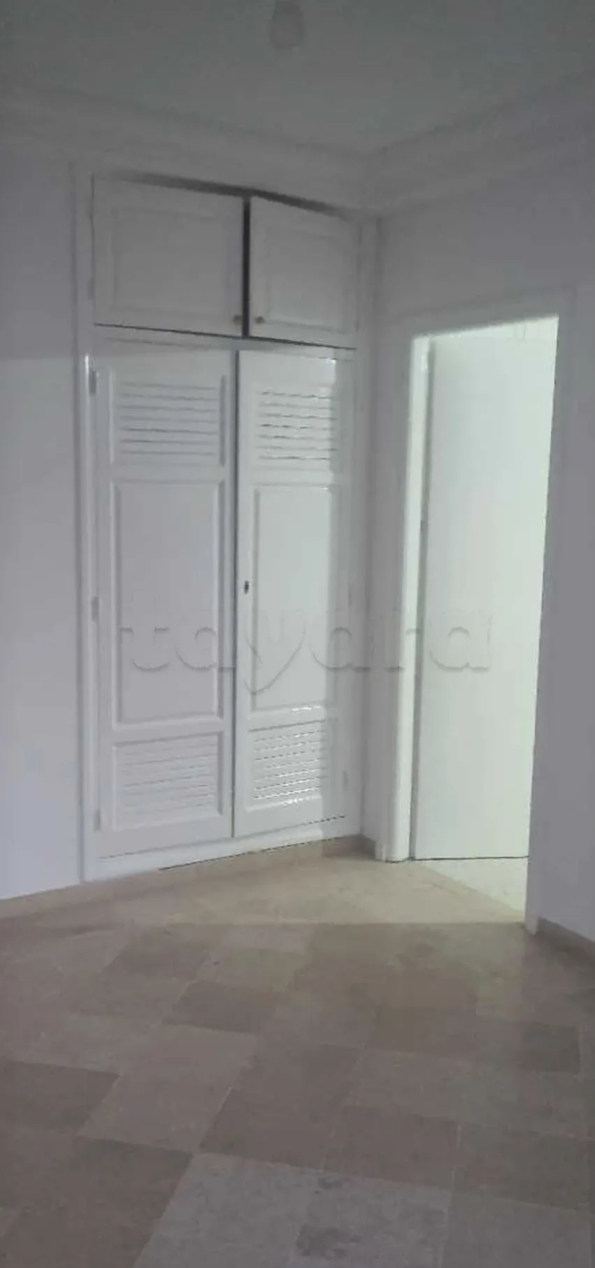 Location S1 vide Ă  El Manar 1