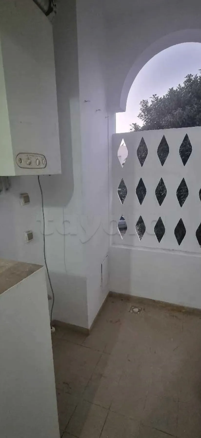 Location S1 vide Ă  El Manar 1