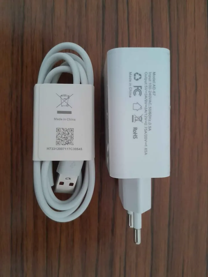 Chargeur Rapide 33W + cable Type-C 6A Jamais Utilise