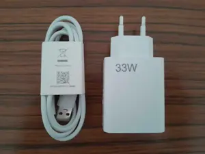 Chargeur Rapide 33W + cable Type-C 6A Jamais Utilise