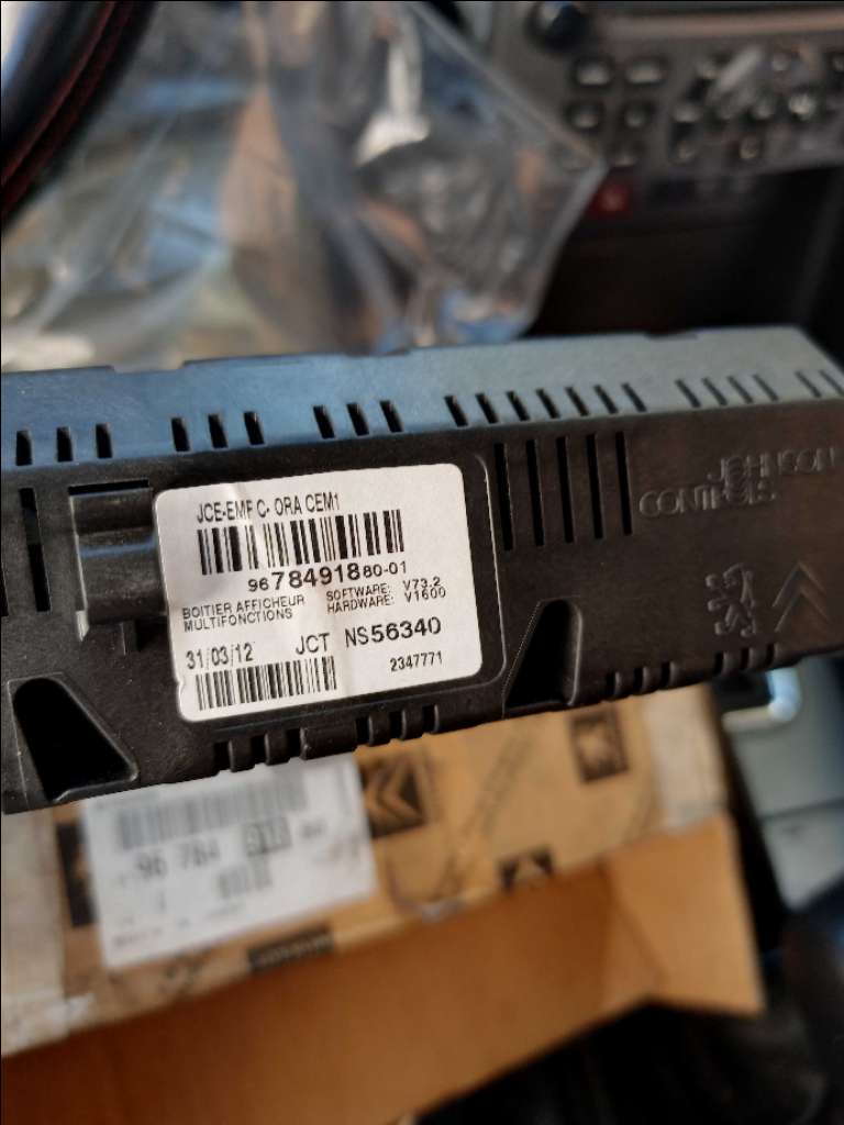 Afficheur autoradio Peugeot Citroen d'origine Neuf