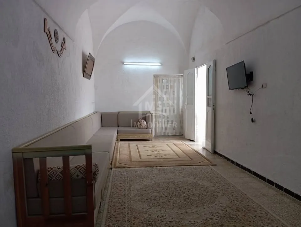 Maison arabesque S+5 à vendre à Korba 51355351