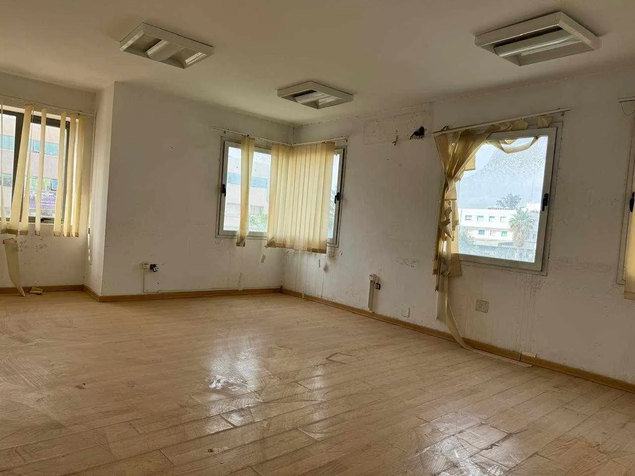 immeuble bureautique 1600 m² à chaguia 2