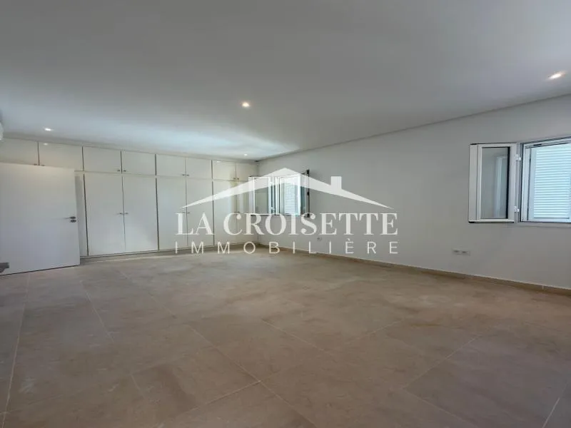 Appartement S+2 avec terrasse à Gammarth MAL2339