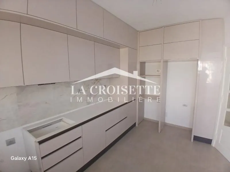 Duplex S+3 avec terrasse à La Marsa ZDL0676