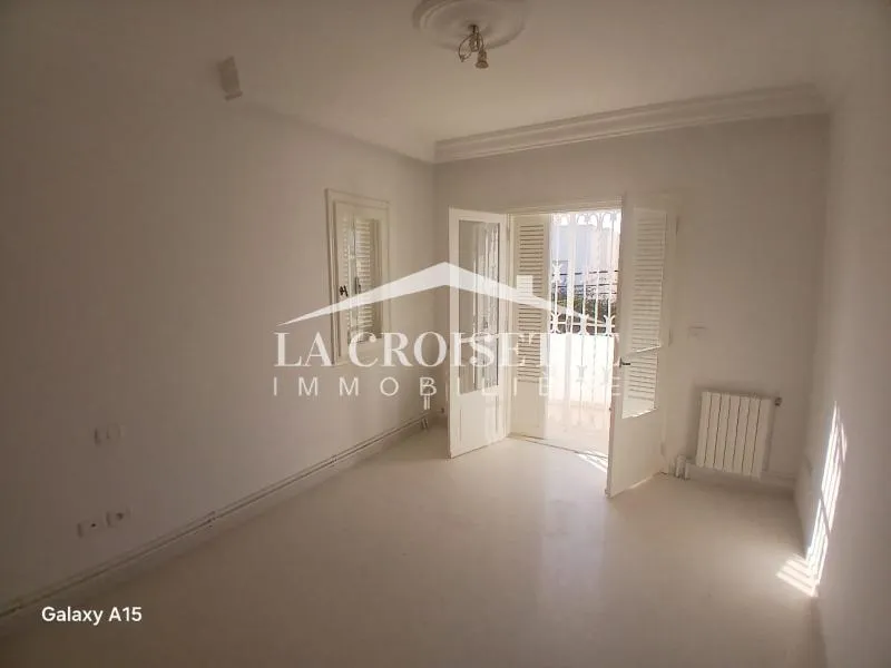 Duplex S+3 avec terrasse à La Marsa ZDL0676