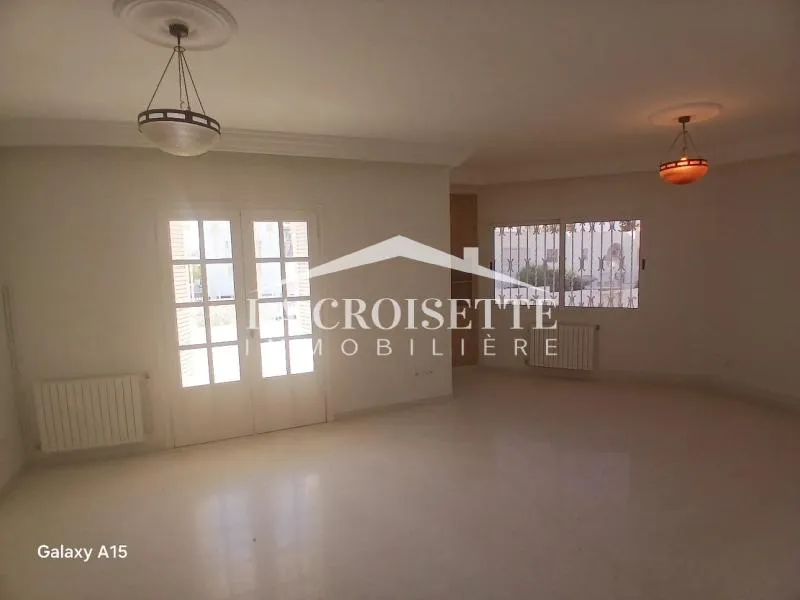 Duplex S+3 avec terrasse à La Marsa ZDL0676