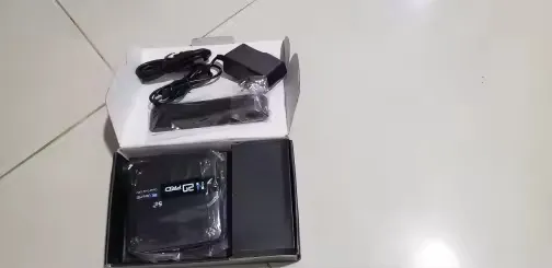 Android Box TV 2-16GB 6K Ultra HD Wi-Fi6 + 2ans IPTV gratuit