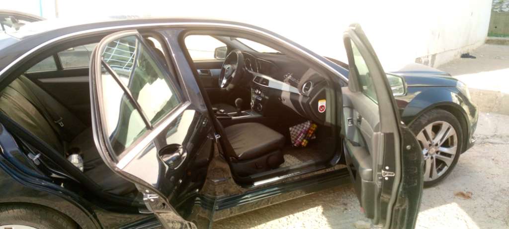 Mercedes C200 Très bon état 
