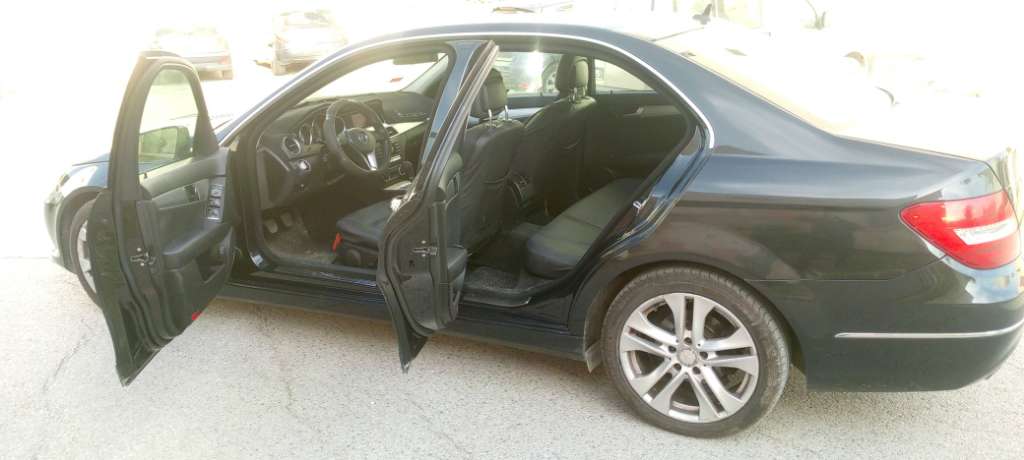 Mercedes C200 Très bon état 