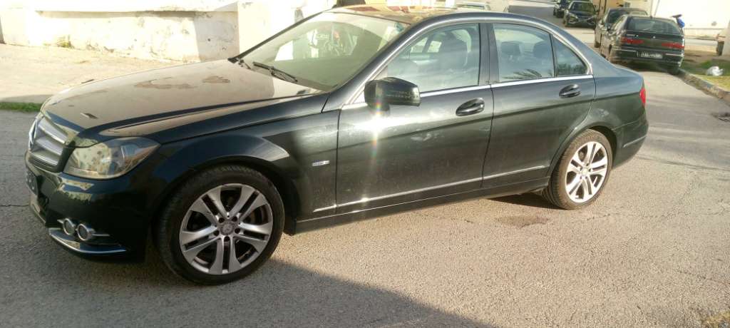 Mercedes C200 Très bon état 