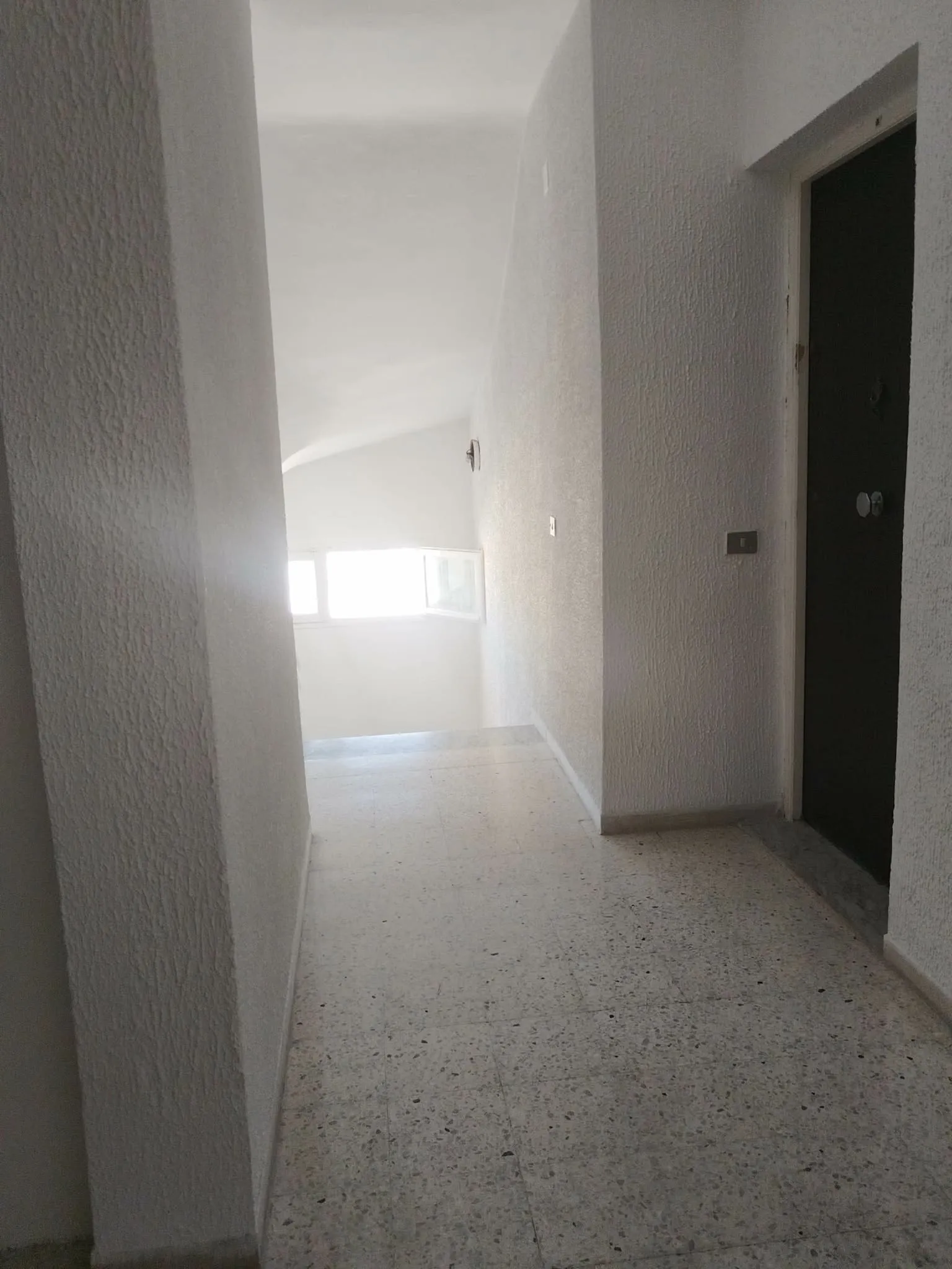 un spacieux appartement s2 au 4éme étage (avec ascenseur) a louer a Manar 2 Prés de Takacim