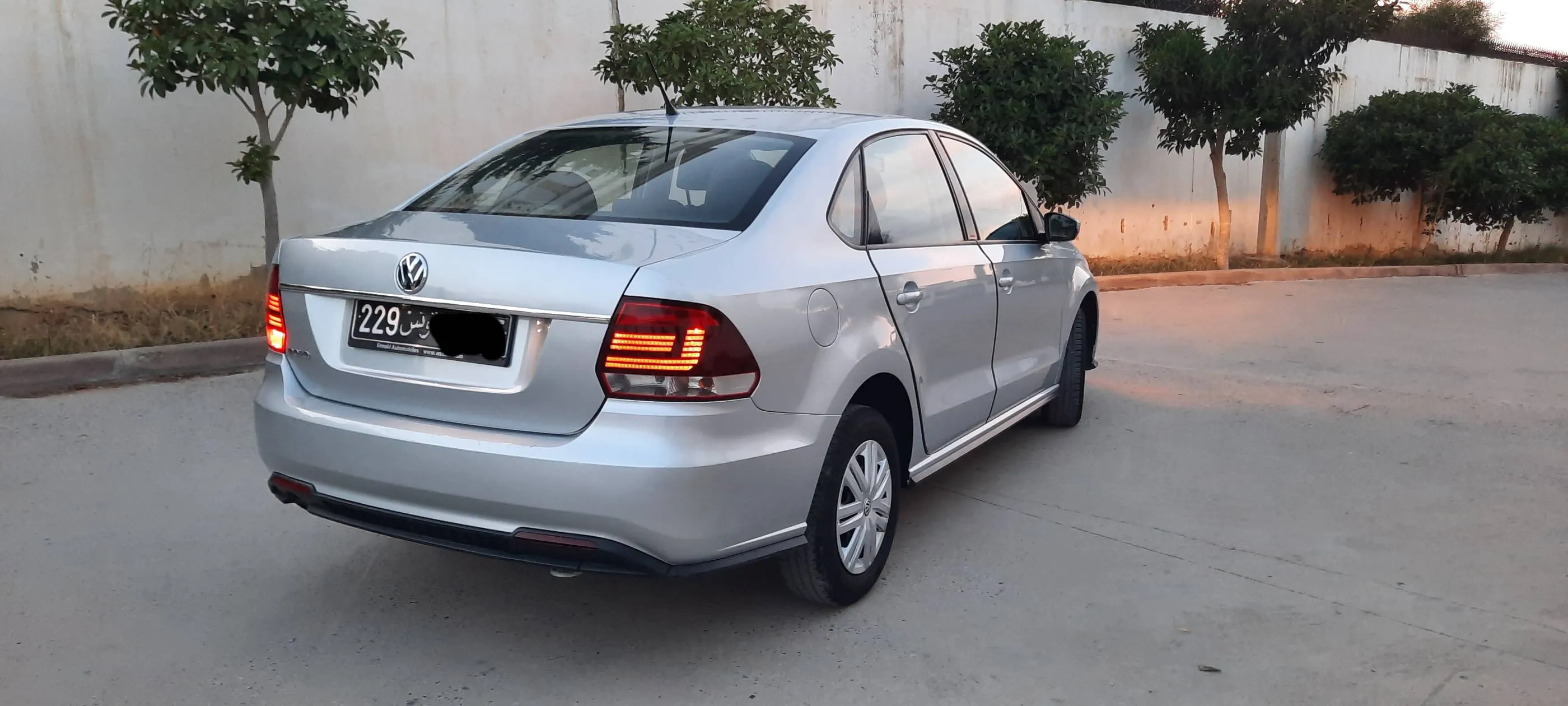 Polo sedan etat origine 4cylindres 5cv essence 1.4L Tl :28431642