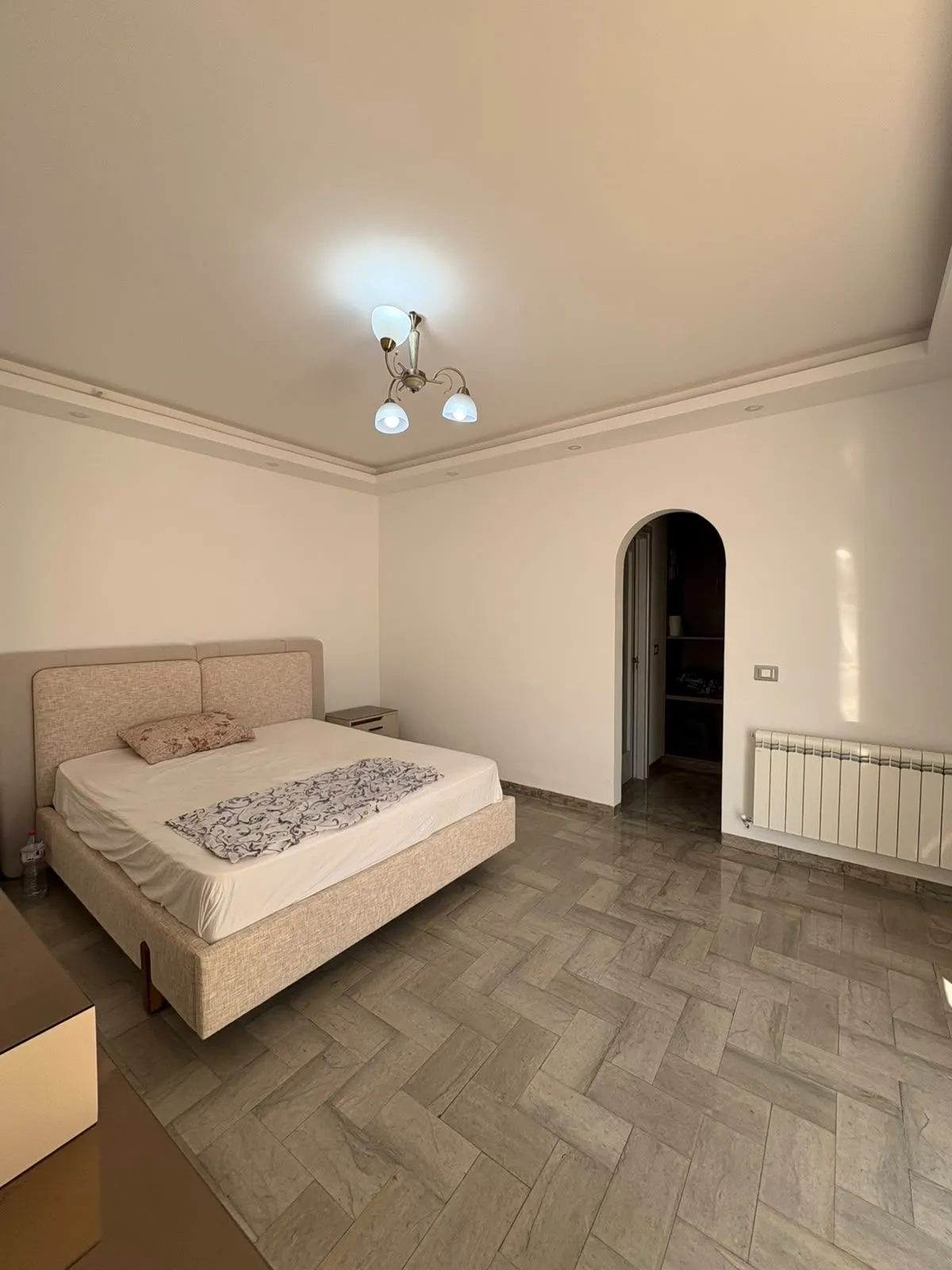 Location Annuelle : Villa Duplex S+3 Avec Piscine à Mrezga, Hammamet Nord