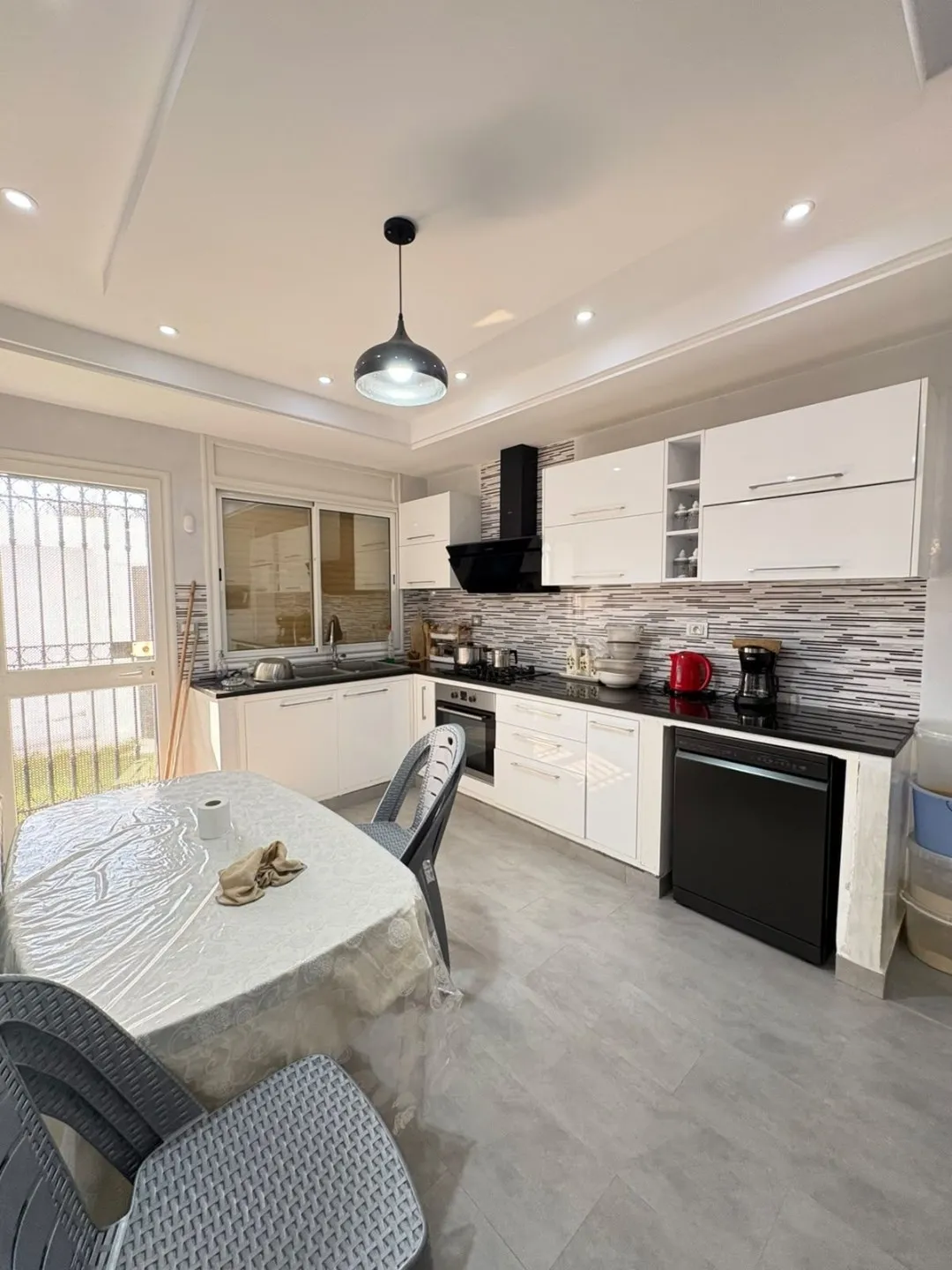 Location Annuelle : Villa Duplex S+3 Avec Piscine à Mrezga, Hammamet Nord