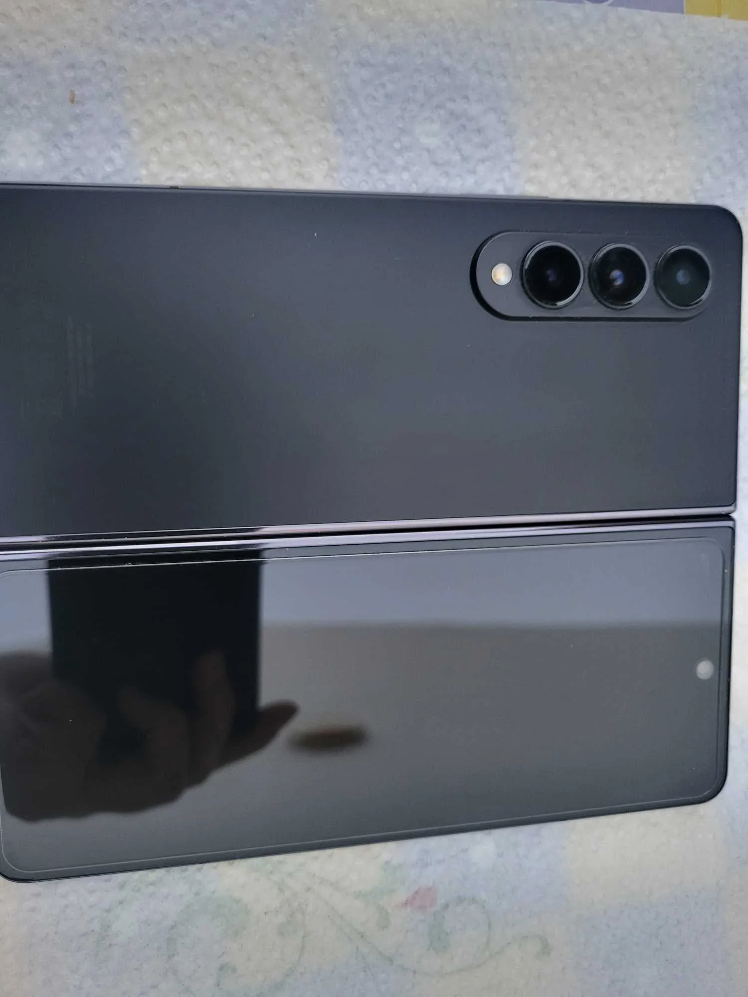 sumsung galaxy Z fold4