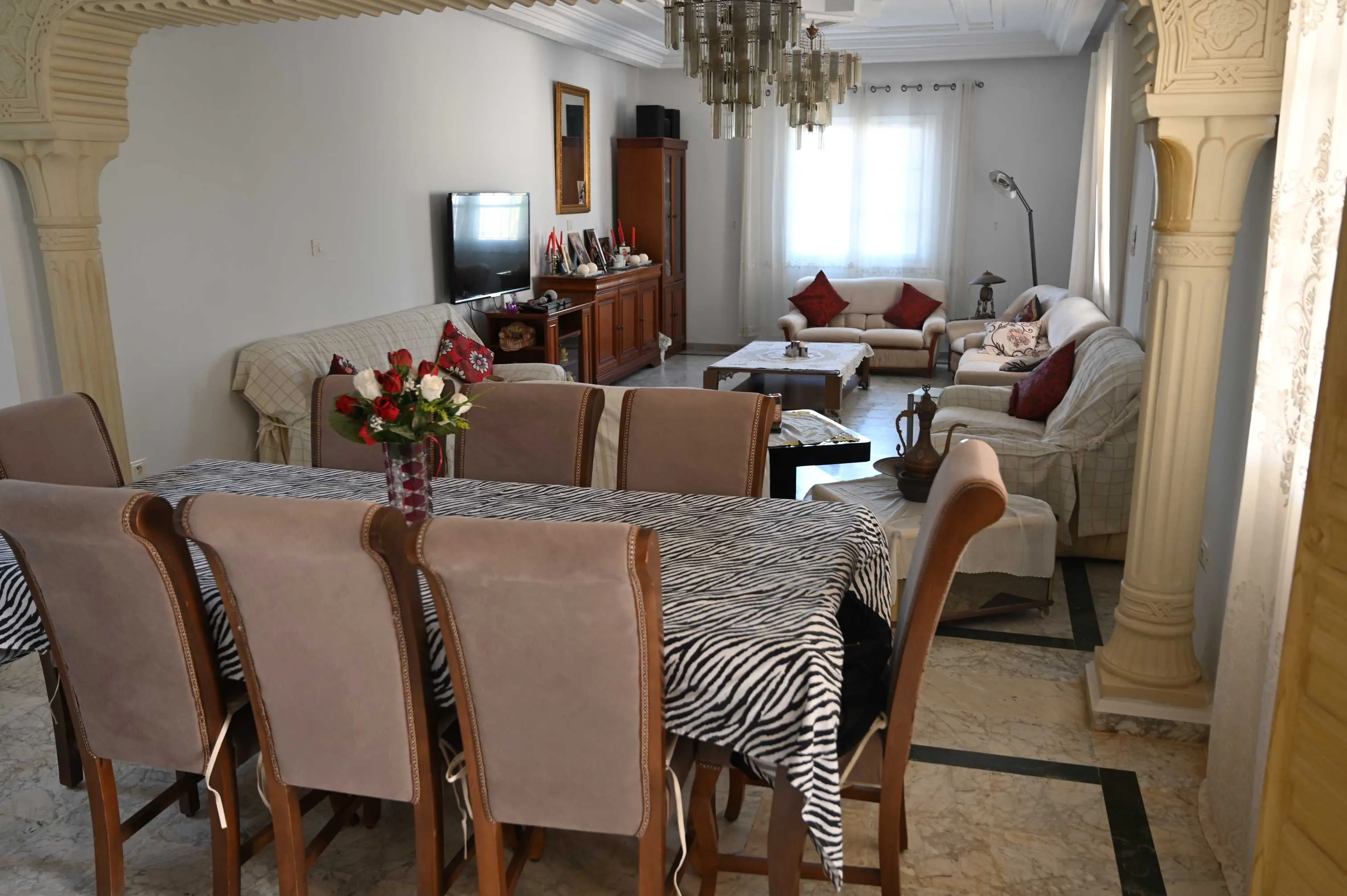 À vendre – Belle maison à Sfax Route de Gabès d’une superficie totale de 1200m² : 400m² habitable & 800 m² de terrain