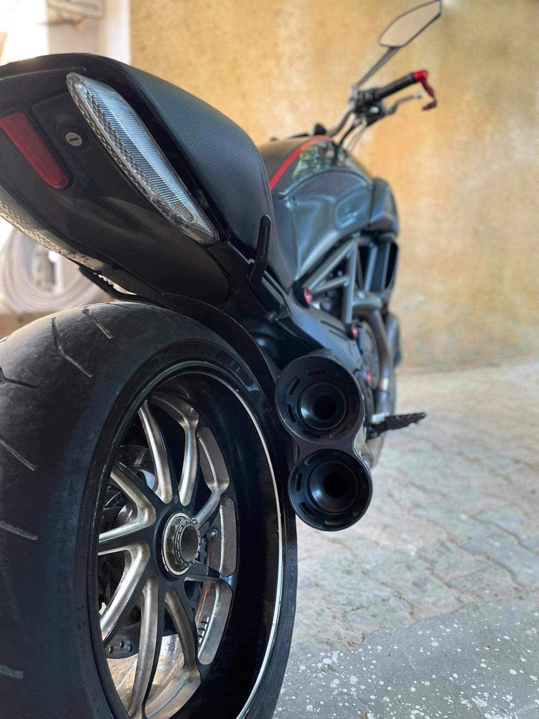 Ducati Diavel édition carbone