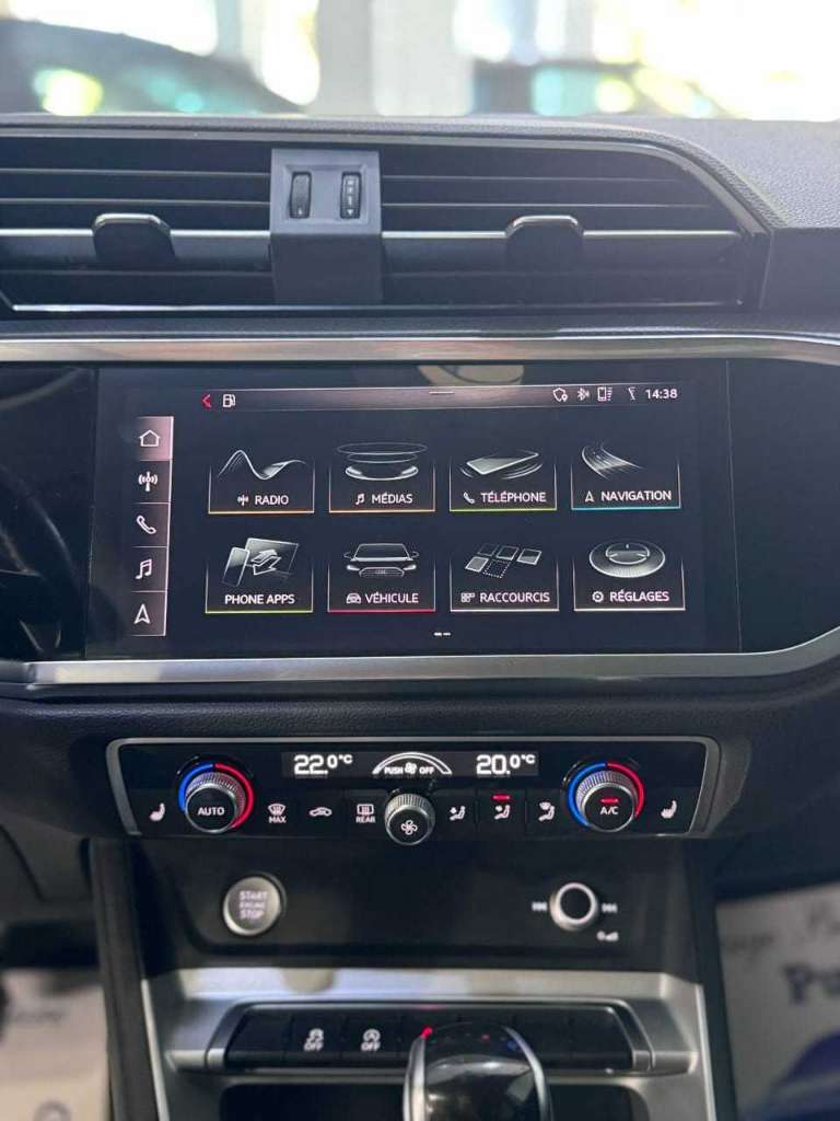 AUDI Q3 TU238