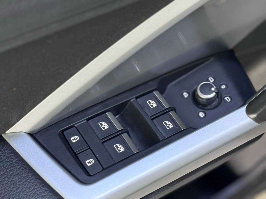 AUDI Q3 TU238