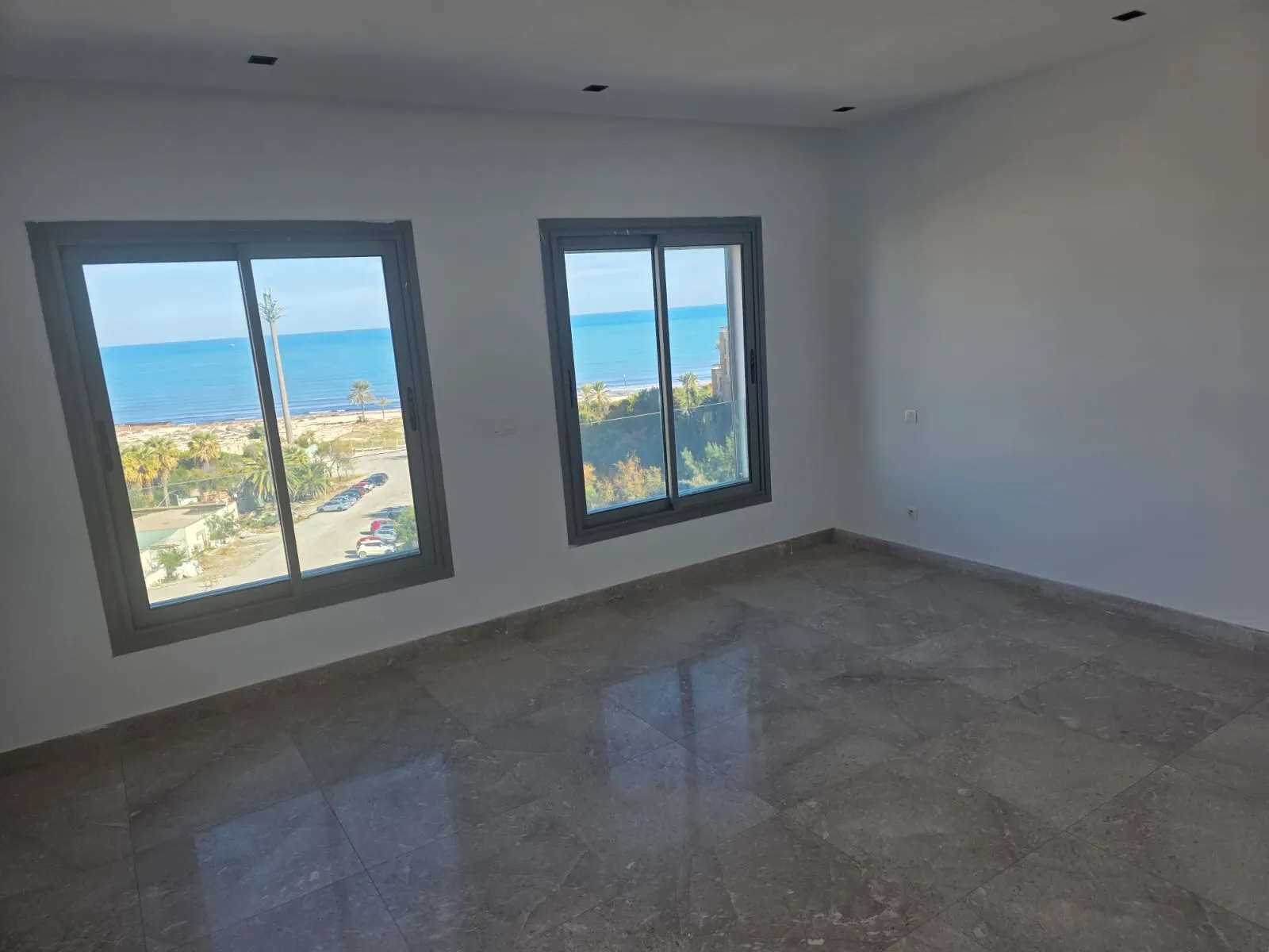 Appartement S+2 Avec Vue Mer En Vente au cœur de Zone Touristique Sousse