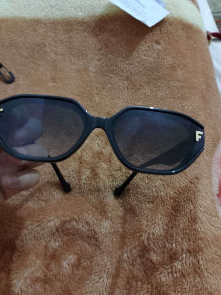 Lunette de soleil femme