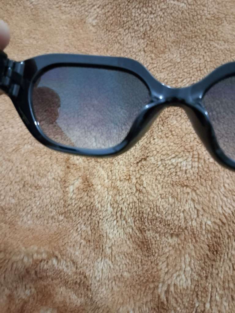 Lunette de soleil femme