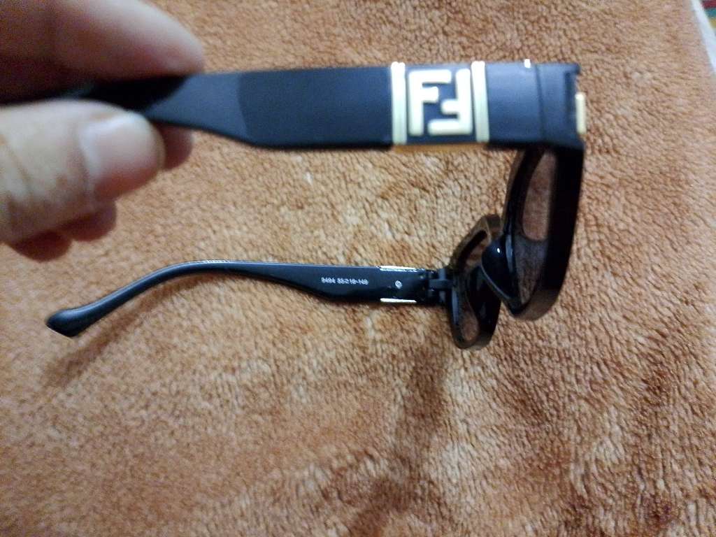 Lunette de soleil femme