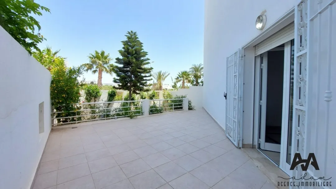 Duplex S4 avec jardin à Mrezga, Hammamet