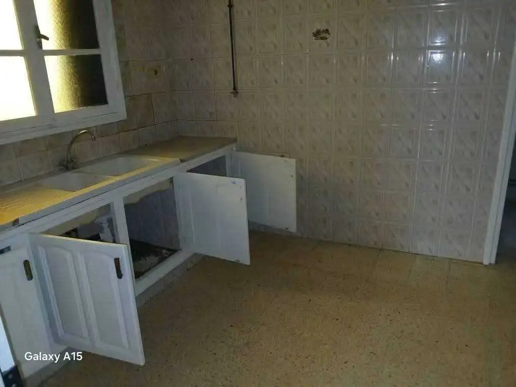 🔴 À VENDRE – OPPORTUNITÉ EN OR À AKOUDA

📌 [Réf : R09] - photo 9