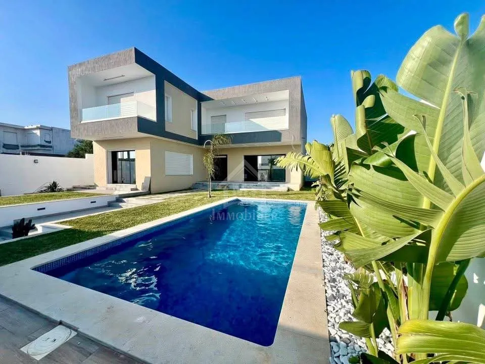 Villa S+5 toute neuve avec piscine à vendre à Hammamet Sud 51355351
