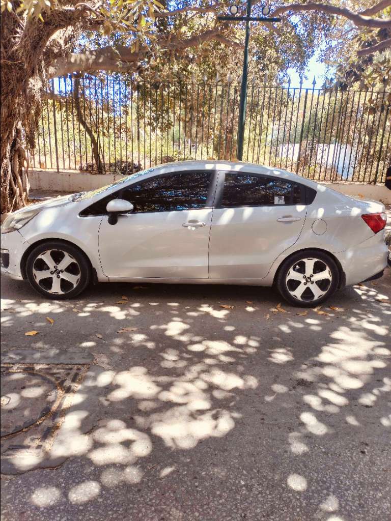 Kia rio importė de quatar