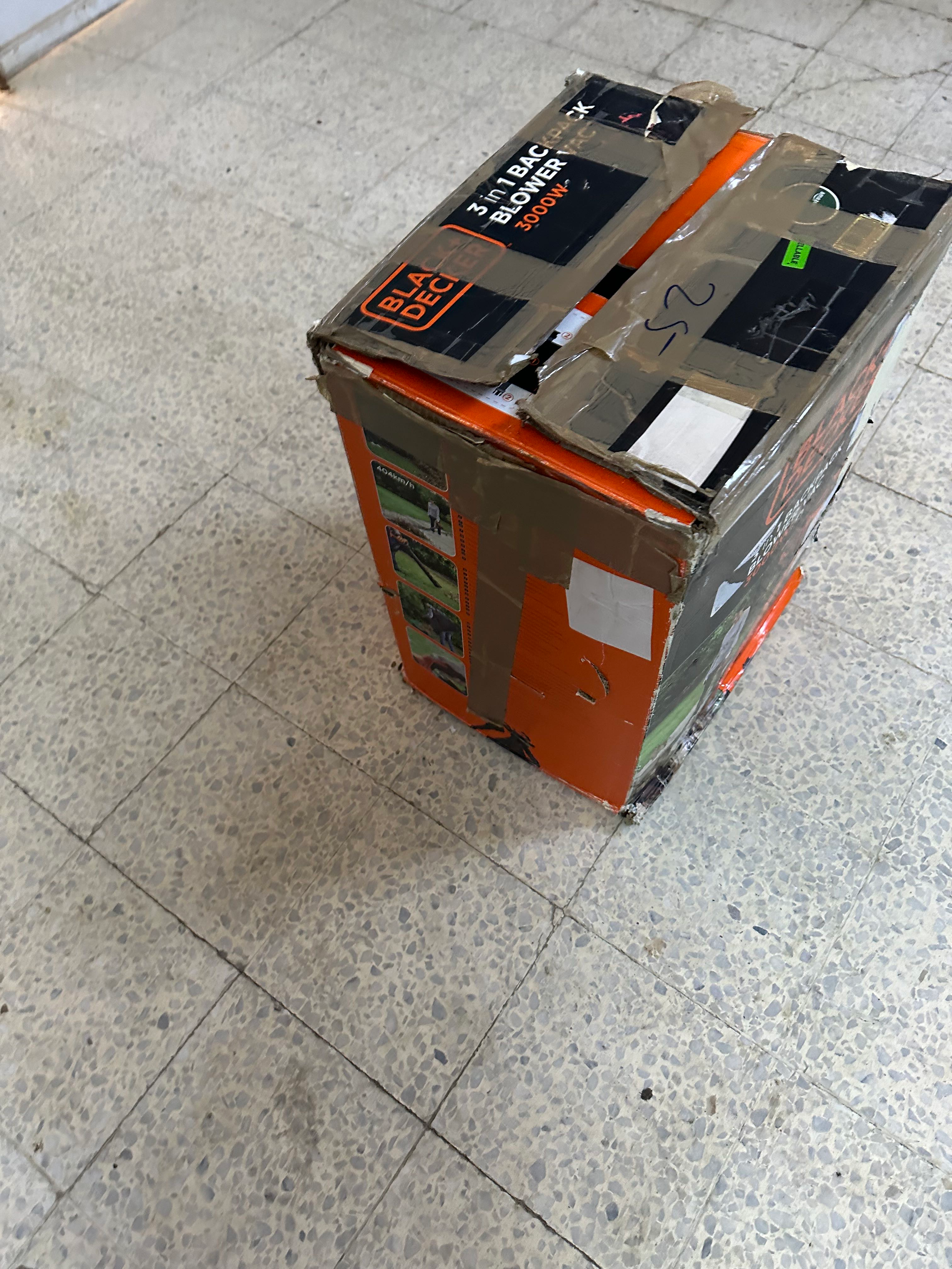 aspirateur soufler   3 en 1