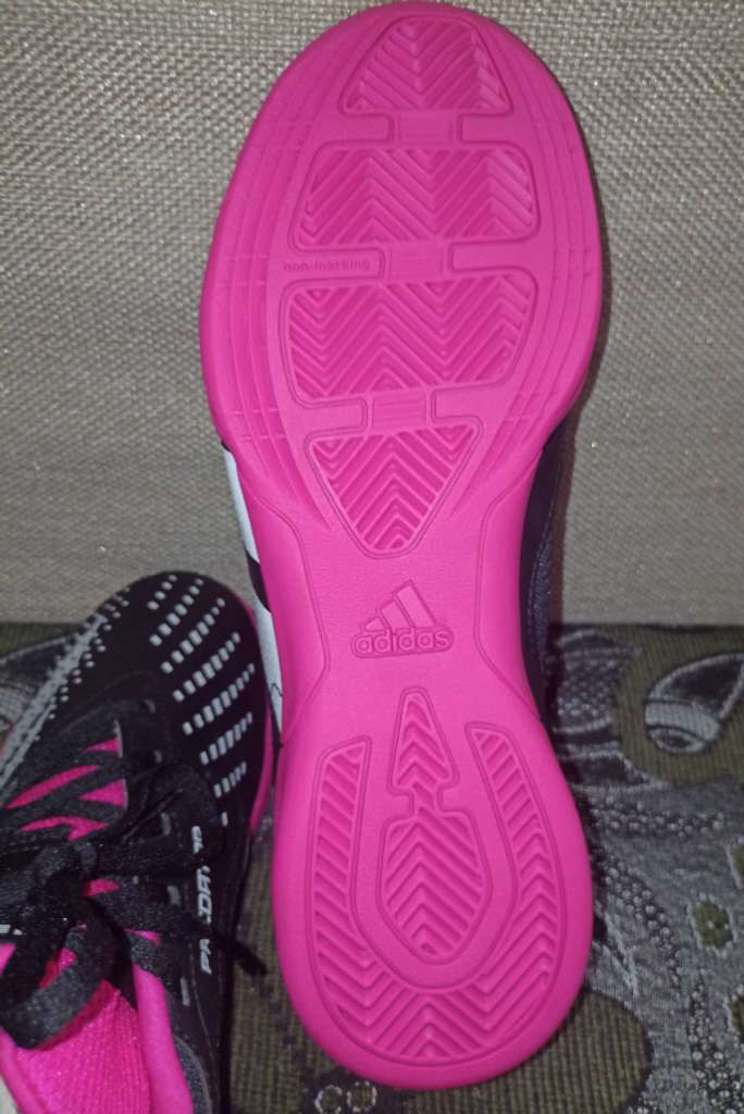 Demi crampons adidas Predator p37 