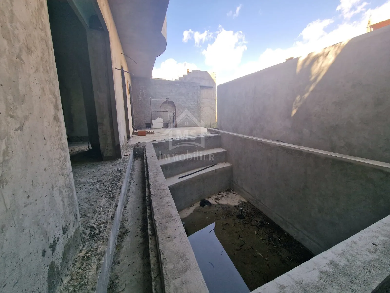 Duplex S+2 avec piscine encours de finition à vendre51355351