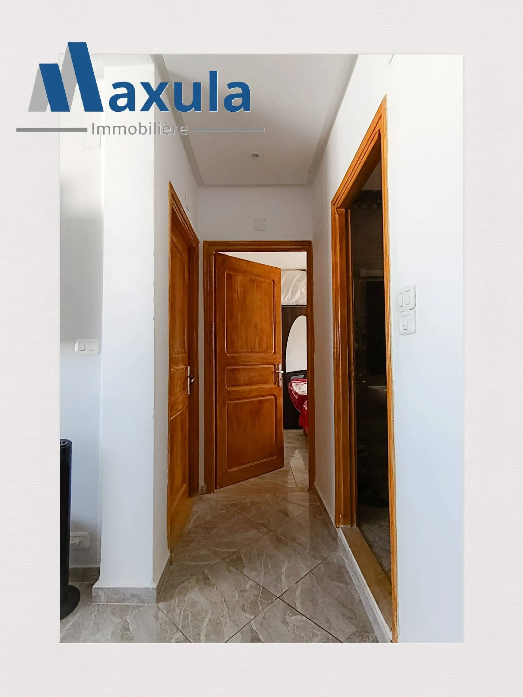 À VENDRE APPARTEMENT S+2 RÉNOVÉ À RADES SNIT (CHEMINOT)