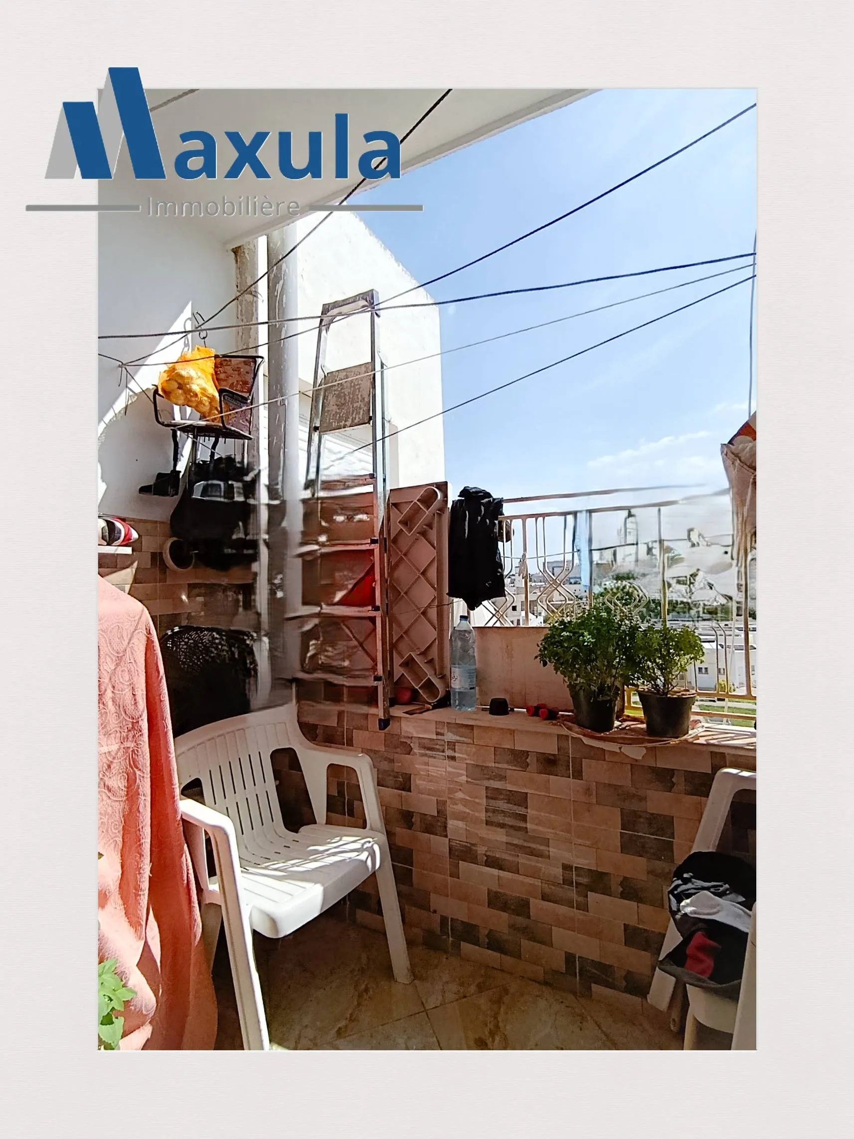 À VENDRE APPARTEMENT S+2 RÉNOVÉ À RADES SNIT (CHEMINOT)